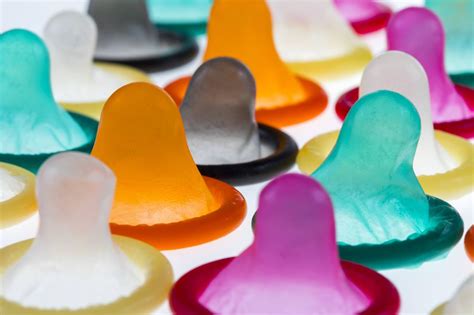 Blowjob ohne Kondom gegen Aufpreis Begleiten Wilmersdorf